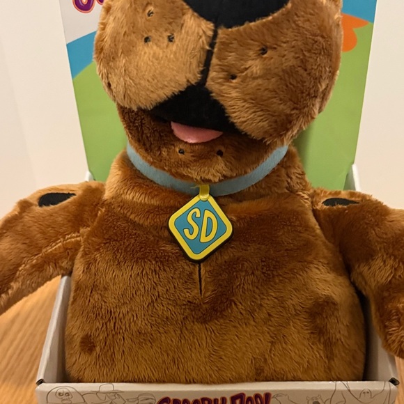 Scooby-Doo Heatable Plush - Picture 3 of 9